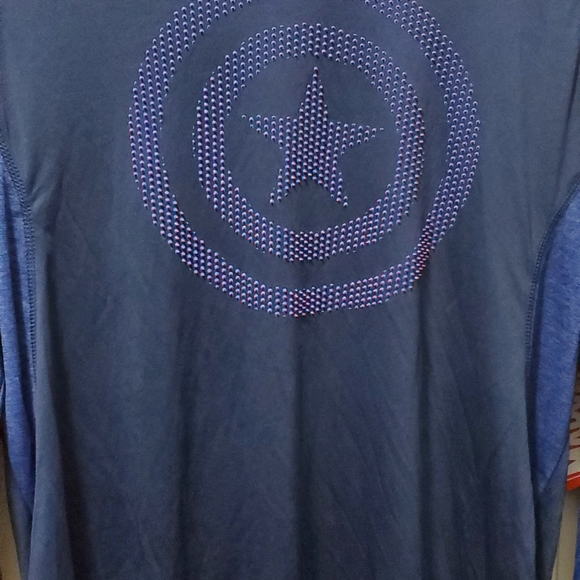 Marvel Captain America Shield long sleeves - Picture 11 of 12